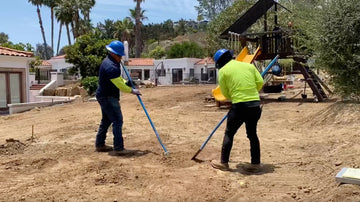 Who Makes the Long, Skinny Blue Shovel?